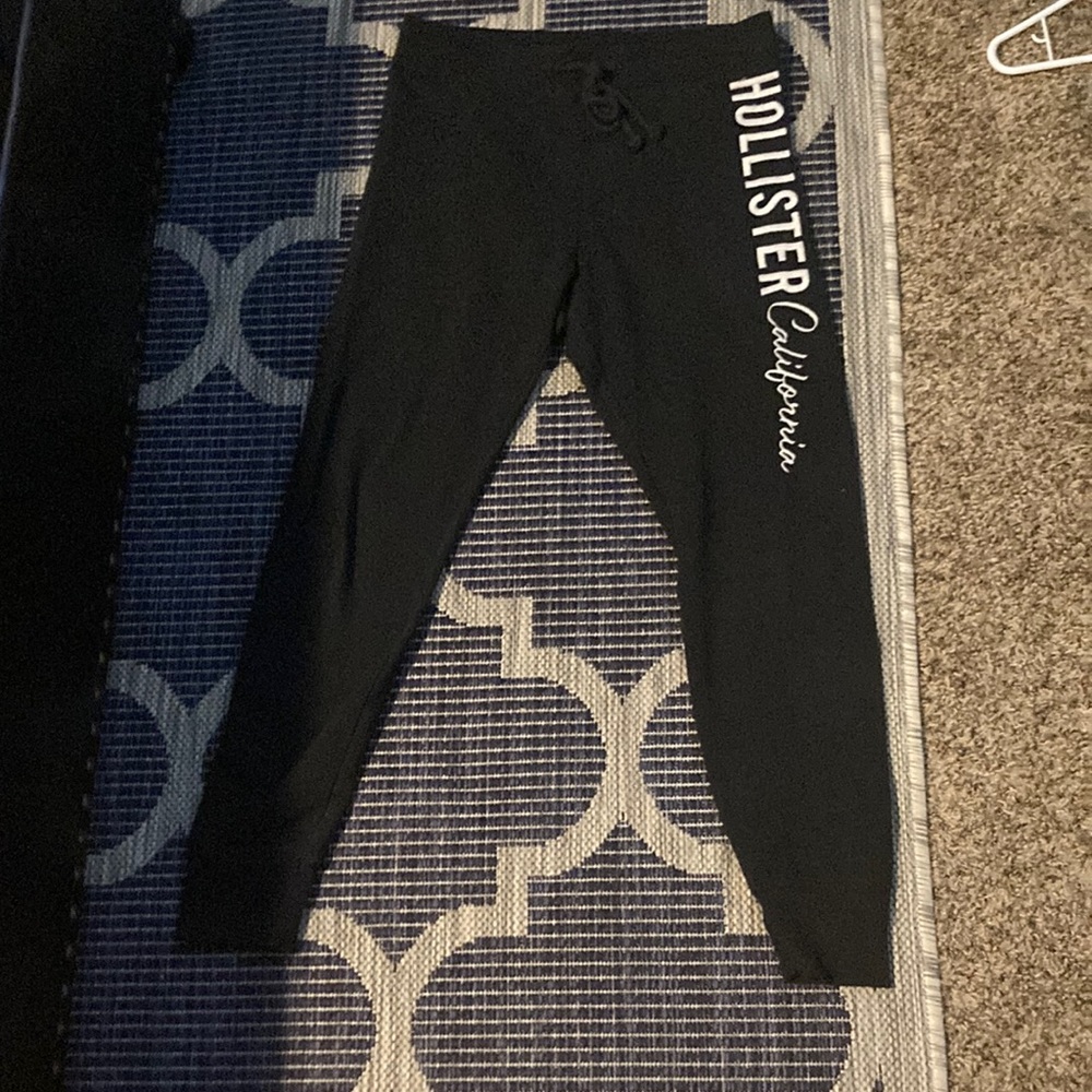 Black sweat pants